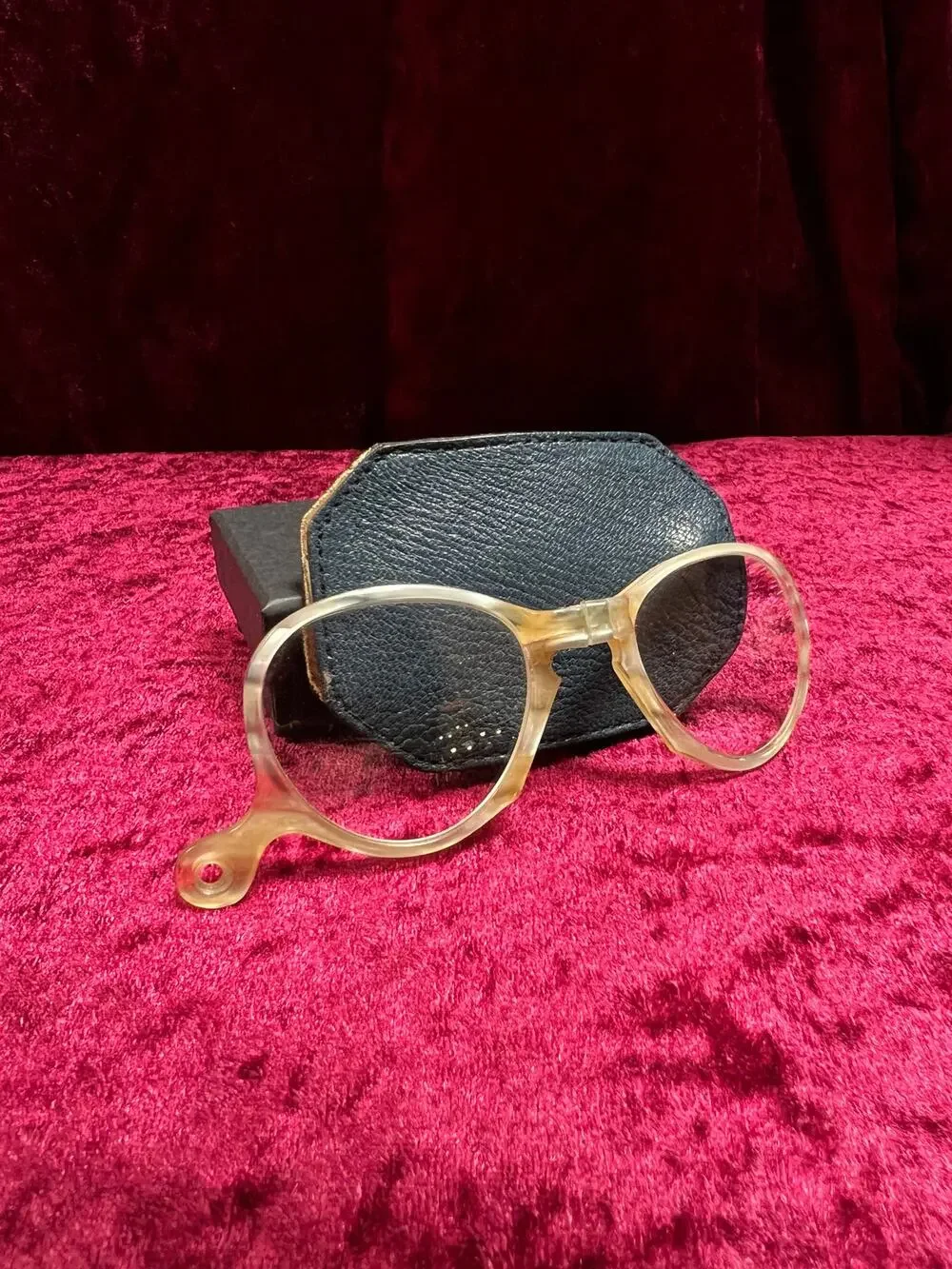 Vintage Celluloid Folding Reading Eyeglasses Compact Pocket Spectacles with Case